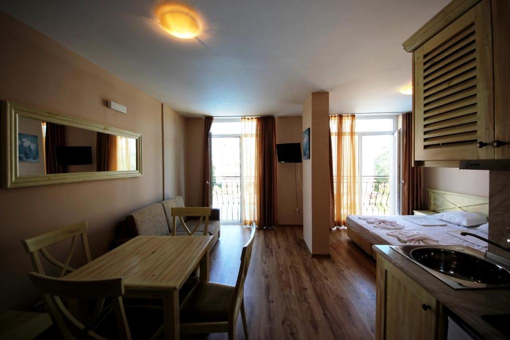 Menada Dawn Park Apartment Slantschew brjag Zimmer foto